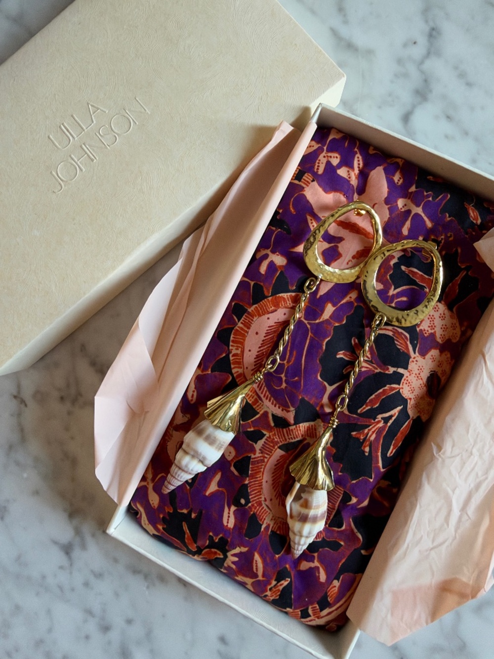 New in box Ulla Johnson Spiral Shell Earrings